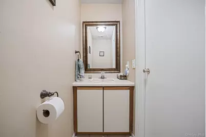 1405 Sara Circle, Port Jefferson, NY 11776 - Photo 6