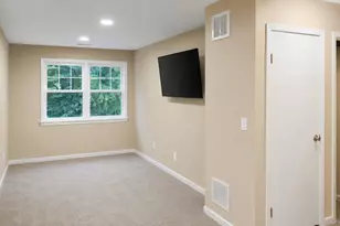 1405 Sara Cir, Port Jefferson, NY 11776 - Photo 12