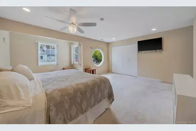 1405 Sara Circle, Port Jefferson, NY 11776 - Photo 18