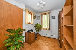 33-22 208th St, Bayside, NY 11361 - Photo 12