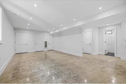 8 Sealy Drive, Lawrence, NY 11559 - Photo 30