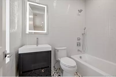 8 Sealy Drive, Lawrence, NY 11559 - Photo 24