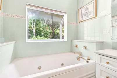 2 Forest Knoll Drive, Suffern, NY 10901 - Photo 28