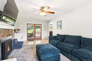 23 Ravenwood Dr, Kings Park, NY 11754 - Photo 24