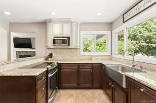 23 Ravenwood Dr, Kings Park, NY 11754 - Photo 18