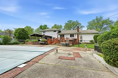10 Darien Place, East Northport, NY 11731 - Photo 34