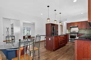 8 Alloway Crescent, Highland Mills, NY 10930 - Photo 16