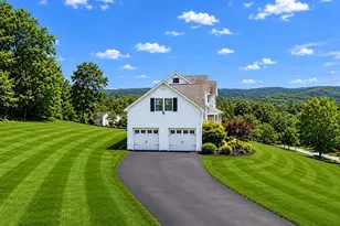 8 Alloway Crescent, Highland Mills, NY 10930 - Photo 2