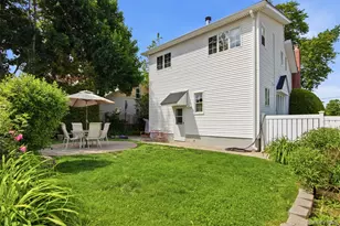 1615 Estelle Ave, Elmont, NY 11003 - Photo 30
