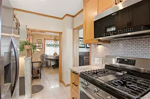1615 Estelle Ave, Elmont, NY 11003 - Photo 16