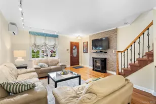 7-14 160th St, Whitestone, NY 11357 - Photo 2