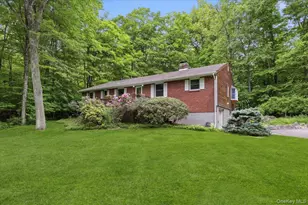 17 Galloway Ln, Cortlandt Manor, NY 10567 - Photo 18