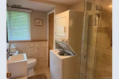 8 Stell Lane, East Northport, NY 11731 - Photo 10