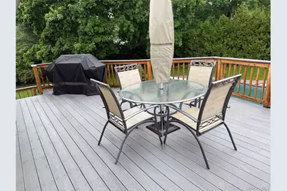 8 Stell Lane, East Northport, NY 11731 - Photo 16