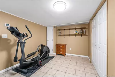 3 Cheshire Road, Bethpage, NY 11714 - Photo 20