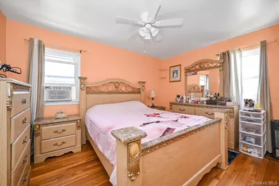253-27 147 Avenue Avenue, Rosedale, NY 11422 - Photo 12