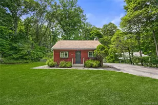 10 McGregor Ln, Crompond, NY 10517 - Photo 2