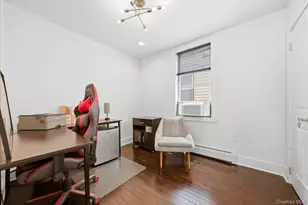 916 Clarence Ave, Bronx, NY 10465 - Photo 16