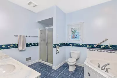 45 Oak Run, Stony Brook, NY 11790 - Photo 12