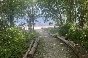 83 Beach Rd, Aquebogue, NY 11901 - Photo 20