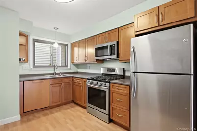 15 Park Drive, Mount Kisco, NY 10549 - Photo 4