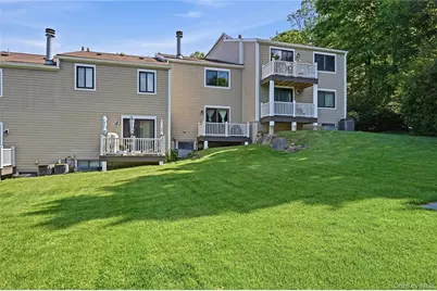 15 Park Drive, Mount Kisco, NY 10549 - Photo 2