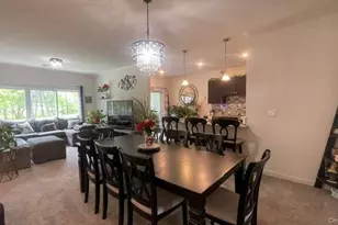 40 Greentree Ct, Shirley, NY 11967 - Photo 2