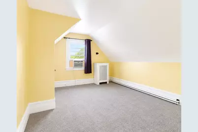 240 N Fulton Avenue, Fleetwood, NY 10552 - Photo 16