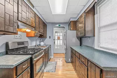 240 N Fulton Avenue, Mount Vernon, NY 10552 - Photo 2