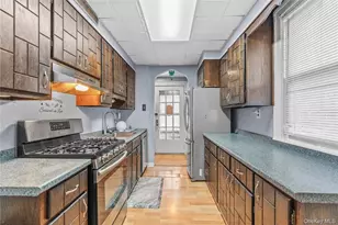 240 N Fulton Ave, Mount Vernon, NY 10552 - Photo 2