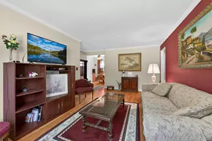 128 Virginia Rd, White Plains, NY 10603 - Photo 8