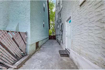 83-21 160th Street, Jamaica, NY 11432 - Photo 32