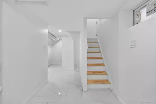 83-21 160th St, Jamaica, NY 11432 - Photo 24