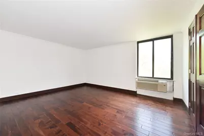 152-18 Union Turnpike #5O, Flushing, NY 11367 - Photo 12