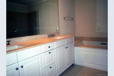 129 W Main Street #129, Tarrytown, NY 10591 - Photo 14