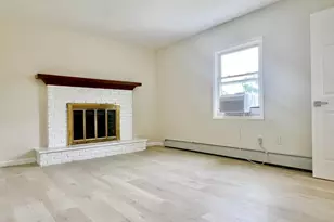 33 Cherry Ln, Carle Place, NY 11514 - Photo 2