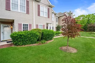 1075 Savoy Dr, Melville, NY 11747 - Photo 4