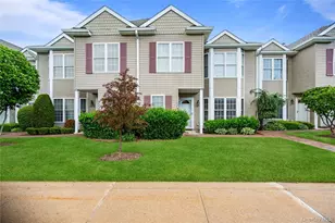 1075 Savoy Dr, Melville, NY 11747 - Photo 2