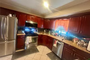 [Address not provided], Massapequa, NY 11758 - Photo 4