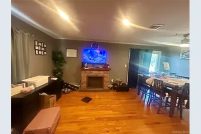 [Address not provided], Massapequa, NY 11758 - Photo 6