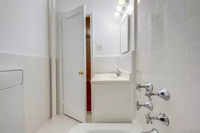 77-35 113th Street #1F, Forest Hills, NY 11375 - Photo 18