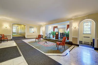 77-35 113th Street #1F, Forest Hills, NY 11375 - Photo 2