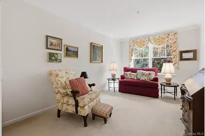 206 Sutton Drive, Mount Kisco, NY 10549 - Photo 20