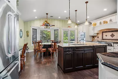 3305 Beltagh Avenue, Wantagh, NY 11793 - Photo 12