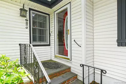 18 Homeland Drive, Huntington, NY 11743 - Photo 6
