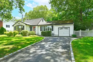 18 Homeland Dr, Huntington, NY 11743 - Photo 2