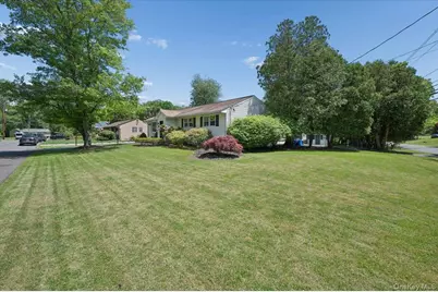 2 Debra Lee Court, West Nyack, NY 10994 - Photo 2