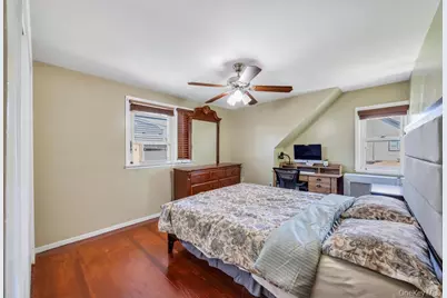 48 Liberty Avenue, Mineola, NY 11501 - Photo 14