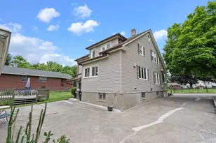 8 Beekman St, Poughkeepsie, NY 12601 - Photo 40