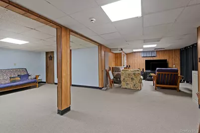 8 Beekman Street, Poughkeepsie, NY 12601 - Photo 32